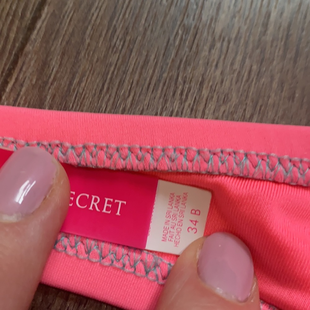 Victoria Secret Bikini - Picture 3 of 6